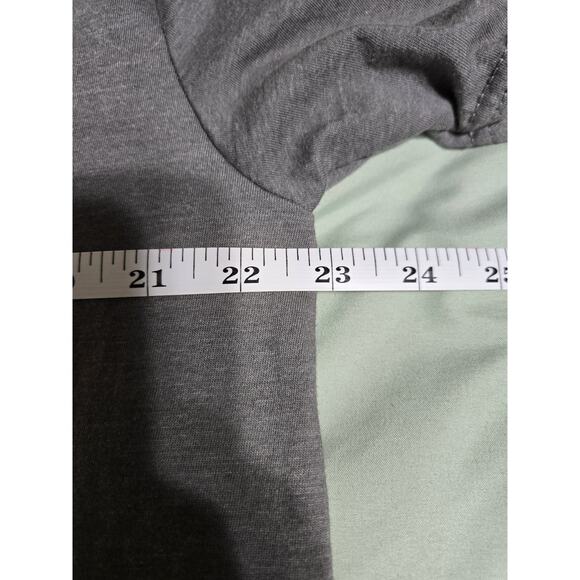 Gildan xl softstyle "Merry Christmas" tee - Picture 6 of 7